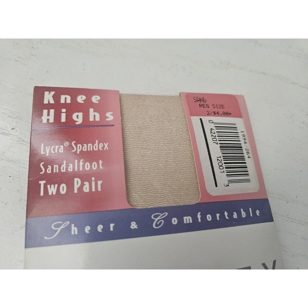 VTG Jockey Sheer And Comfortable Knee Highs Sand Reg 2‎ Pair Sandalfoot